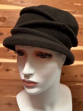 Parkhurst Brown Vintage Wool “Lauren”Cloche Hat